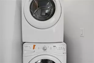 2631 Creekside Dr NW, Atlanta, GA 30318 - Photo 12