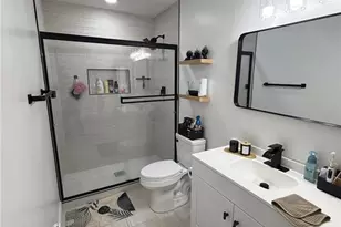 324 Granville Ct, Atlanta, GA 30328 - Photo 14