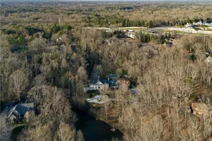 5695 Glen Errol Rd NW, Sandy Springs, GA 30327 - Photo 54