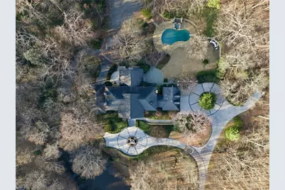 5695 Glen Errol Road NW, Sandy Springs, GA 30327 - Photo 56