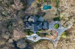 5695 Glen Errol Rd NW, Sandy Springs, GA 30327 - Photo 56