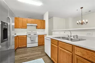 206 Village Square Dr, Woodstock, GA 30188 - Photo 4