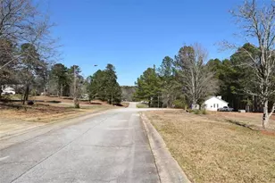 2430 Amber Hills Dr, Monroe, GA 30655 - Photo 14