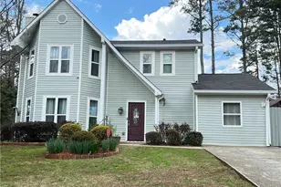 4045 Cranston Ct, Duluth, GA 30096 - Photo 2