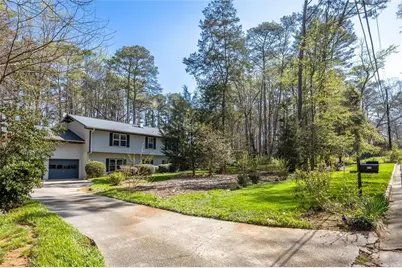 5416 Pheasant Run, Smoke Rise, GA 30087 - Photo 4