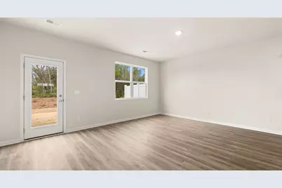 121 Kenmore Circle, Perry, GA 31069 - Photo 12