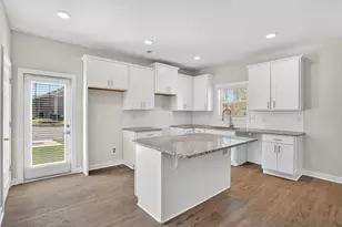 200 Maddux St, Fayetteville, GA 30214 - Photo 8