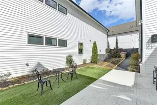 6785 Halcyon Way, Alpharetta, GA 30005 - Photo 14