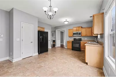 4072 Creekrun Circle, Buford, GA 30519 - Photo 2