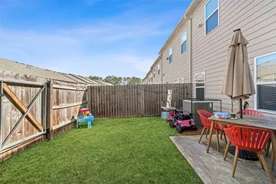 5140 Madeline Place, Stone Mountain, GA 30083 - Photo 16