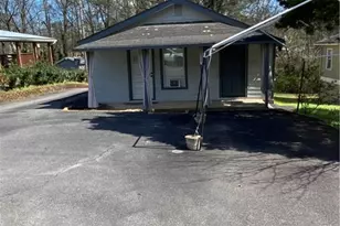 140 Line St, Buford, GA 30518 - Photo 2