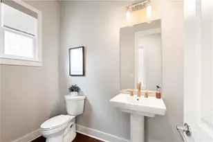 4006 Hazel Nut Ln, Atlanta, GA 30342 - Photo 14