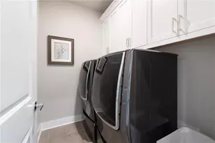 4006 Hazel Nut Ln, Atlanta, GA 30342 - Photo 28