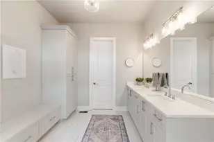 4006 Hazel Nut Ln, Atlanta, GA 30342 - Photo 22