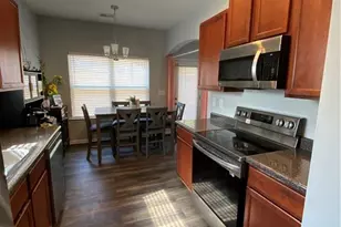 843 Lobdale Falls Dr, Lawrenceville, GA 30045 - Photo 6
