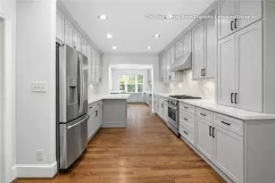 956 W Wesley Rd NW, Atlanta, GA 30327 - Photo 20