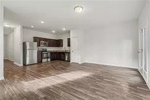 2332 McKenna Square Dr, Lithonia, GA 30058 - Photo 12