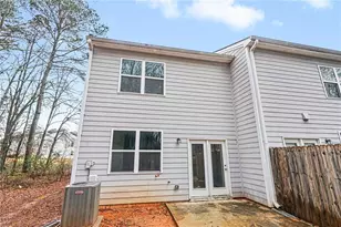 2332 McKenna Square Dr, Lithonia, GA 30058 - Photo 28