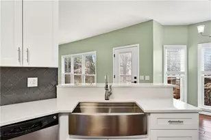 1514 Oglethorpe Dr, Suwanee, GA 30024 - Photo 12