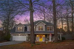 1820 Snow Hill Ct, Lawrenceville, GA 30045 - Photo 2