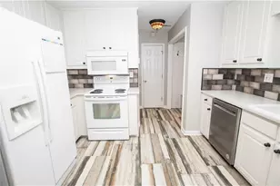 1820 Snow Hill Ct, Lawrenceville, GA 30045 - Photo 18