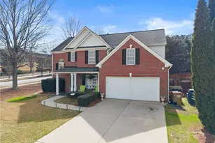 2761 Bald Cypress Dr, Braselton, GA 30517 - Photo 2