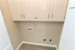 741 Maggie Ct, Kennesaw, GA 30144 - Photo 32