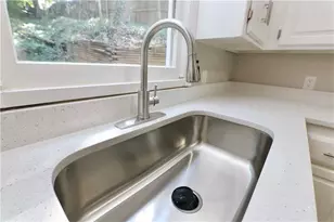 741 Maggie Ct, Kennesaw, GA 30144 - Photo 14