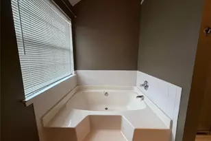 829 Kendall Park Dr, Winder, GA 30680 - Photo 16