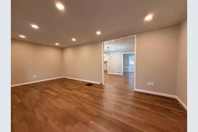 1055 Pinecrest Drive, Forest Park, GA 30297 - Photo 12