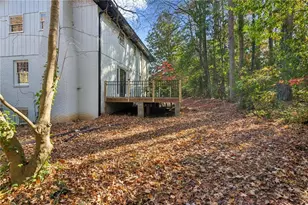 4894 Macbain Ln, Dunwoody, GA 30360 - Photo 40