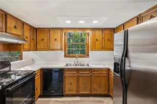 4894 Macbain Ln, Dunwoody, GA 30360 - Photo 22