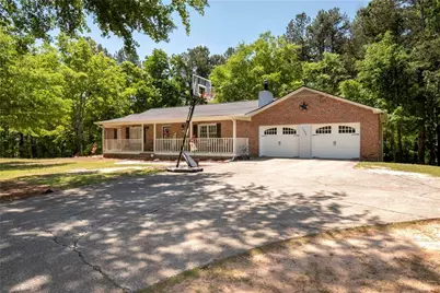 1880 Holman Road, Hoschton, GA 30548 - Photo 2