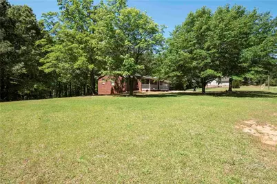 1880 Holman Road, Hoschton, GA 30548 - Photo 4