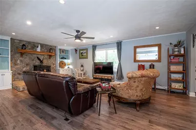 1880 Holman Road, Hoschton, GA 30548 - Photo 12