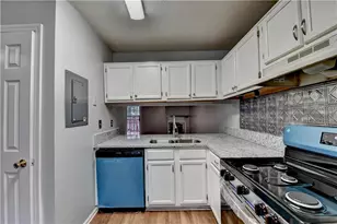 4029 Heritage Valley Ct, Norcross, GA 30093 - Photo 6