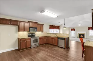 2055 Hickory Station Cir, Snellville, GA 30078 - Photo 10