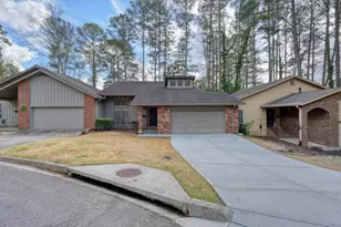 300 Cruise Ct, Roswell, GA 30076 - Photo 2