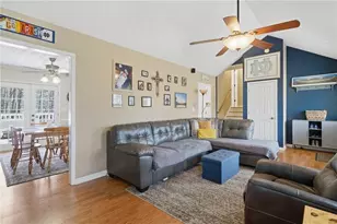 396 Walnut Dr, Woodstock, GA 30189 - Photo 8