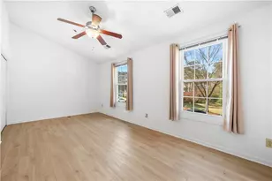 2883 Dresden Square Dr, Atlanta, GA 30341 - Photo 14