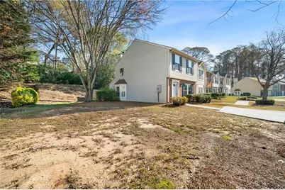 2883 Dresden Square Drive, Atlanta, GA 30341 - Photo 24