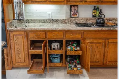 2175 River Cliff Drive, Roswell, GA 30076 - Photo 10