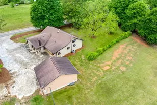 2630 Prospect Rd, Toccoa, GA 30577 - Photo 4