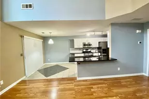 9020 Friarbridge Dr, Suwanee, GA 30024 - Photo 10