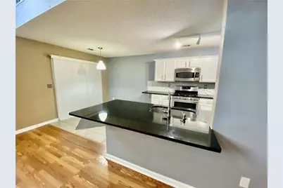 9020 Friarbridge Drive, Suwanee, GA 30024 - Photo 6