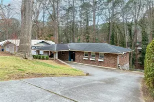 2237 Capehart Cir NE, Atlanta, GA 30345 - Photo 2