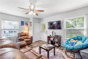 1382 Old Coach Rd SW, Marietta, GA 30008 - Photo 4