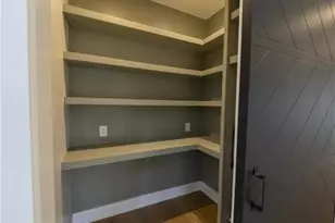 8485 Lynn Dr, Gainesville, GA 30506 - Photo 12