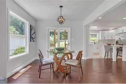 656 S Elizabeth Place NW, Atlanta, GA 30318 - Photo 2