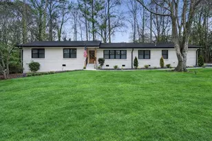 725 Starlight Ln, Atlanta, GA 30342 - Photo 1